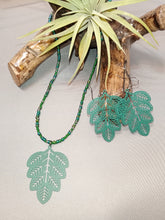 Load image into Gallery viewer, Leaf Pendant Set